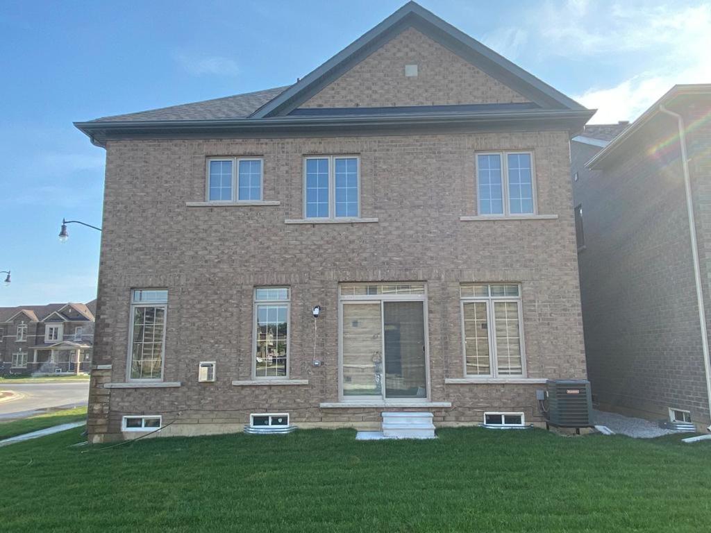 537 Veterans Dr Brampton On L7A 0C4 Exterior foto